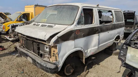 <h6><u>Junked 1982 Dodge B250 Ram Wagon</u></h6>